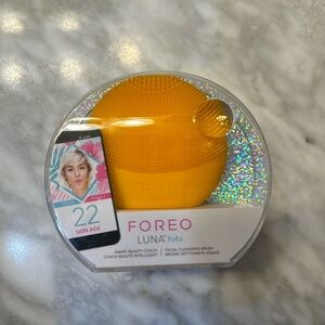 Foreo Luna Facial Cleansing Brush